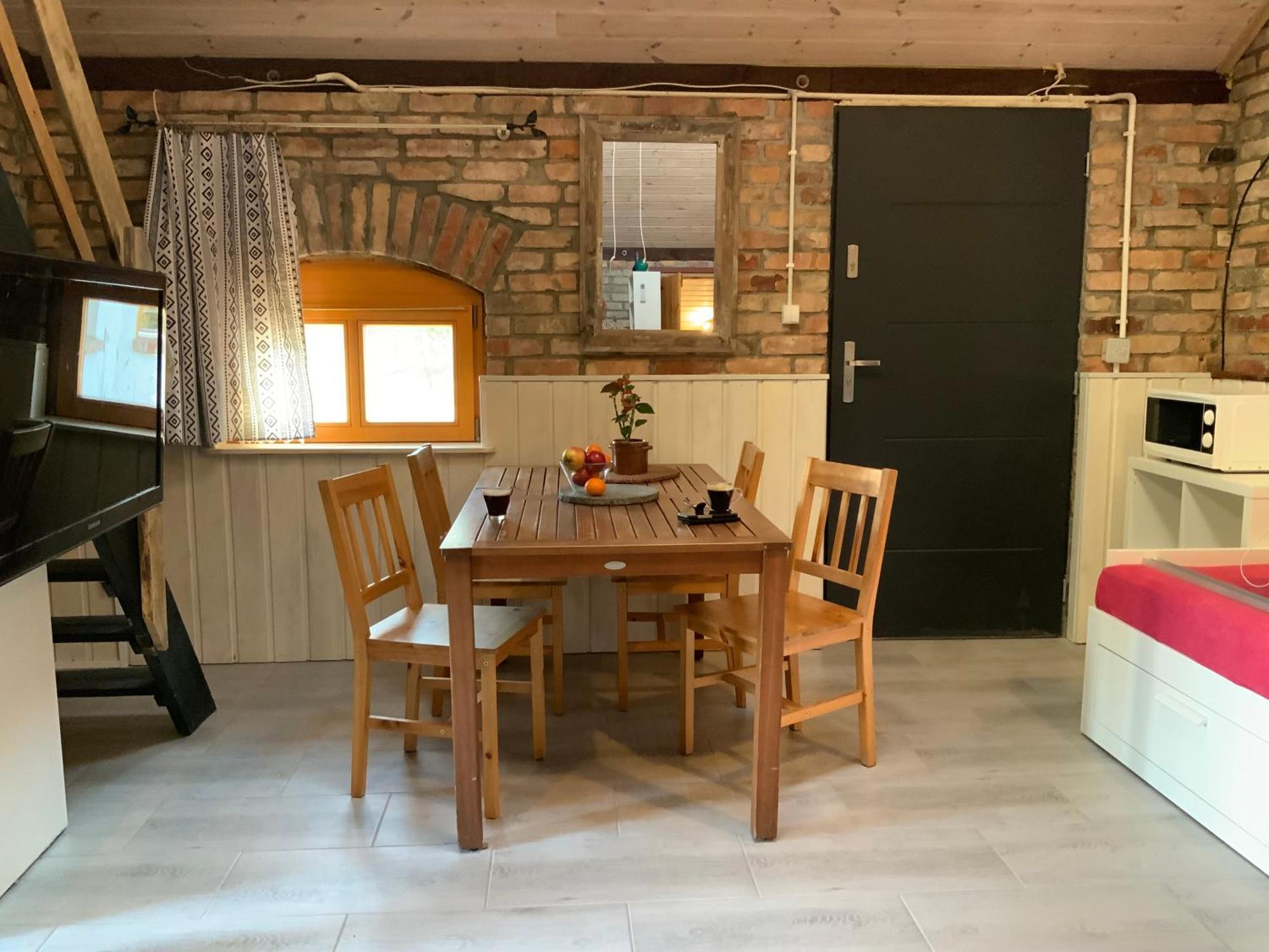 Dworek Swidwie, Gorny Apartament & Harcowka Tanowo Extérieur photo